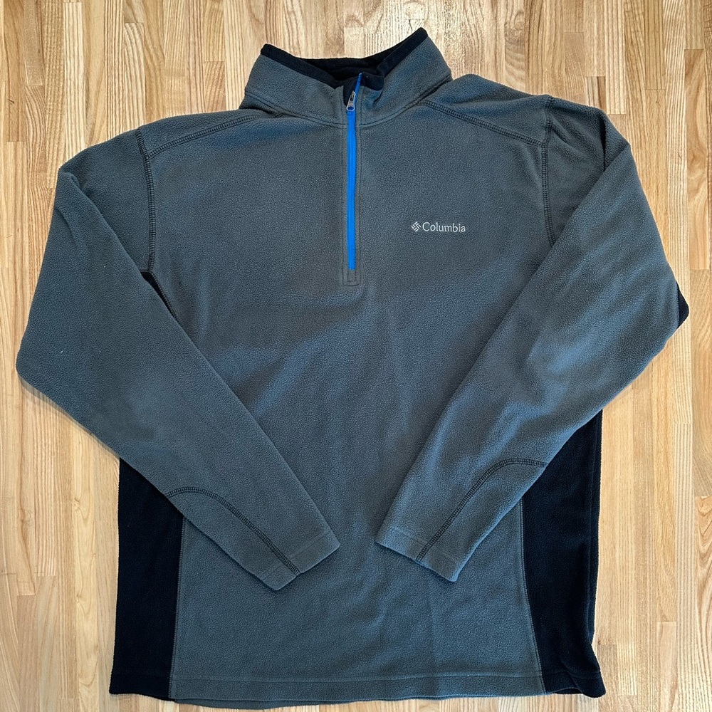 Columbia Men’s Quarter Black and Gray Fleece Pullover